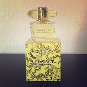 EAU DE TOILETTE Versace Yellow Diamond 3.0 oz